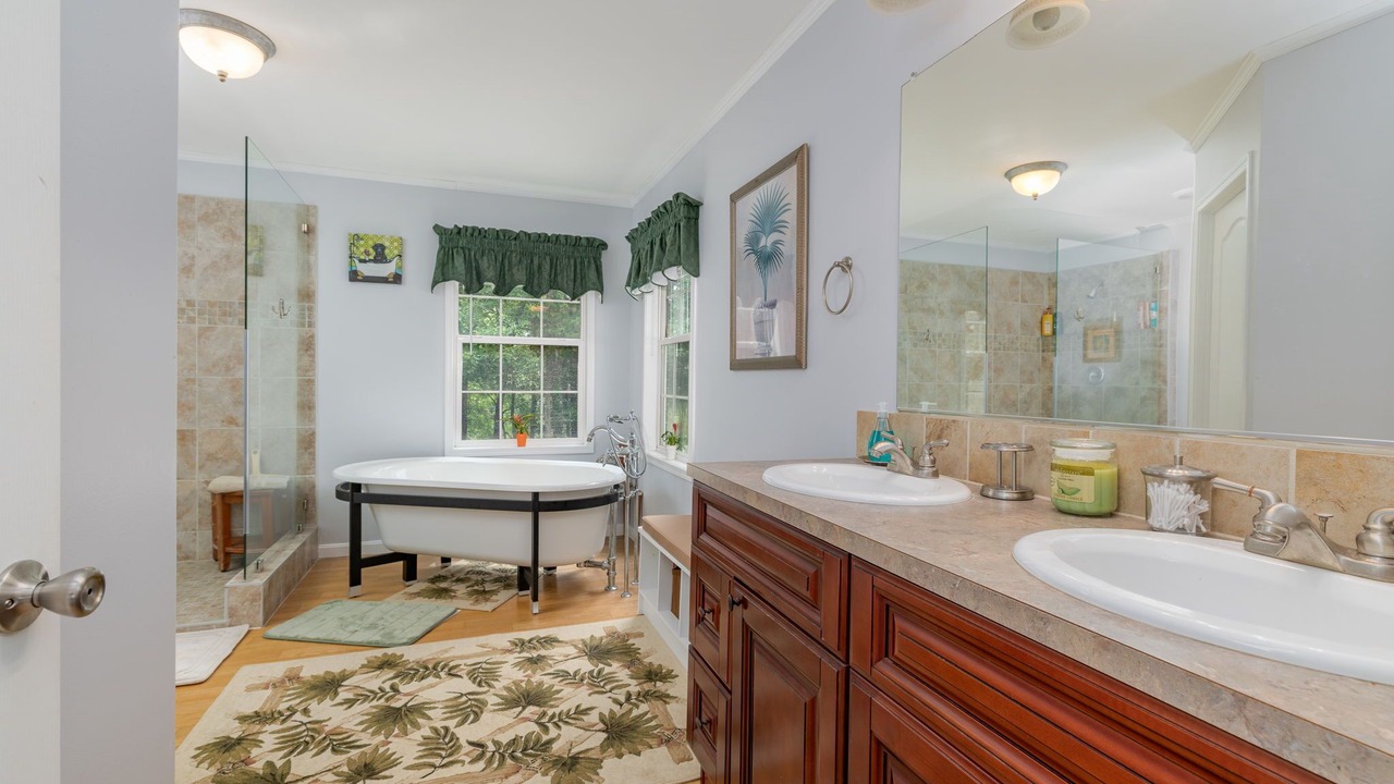 Photo of Bathroom in Moratuck Manor