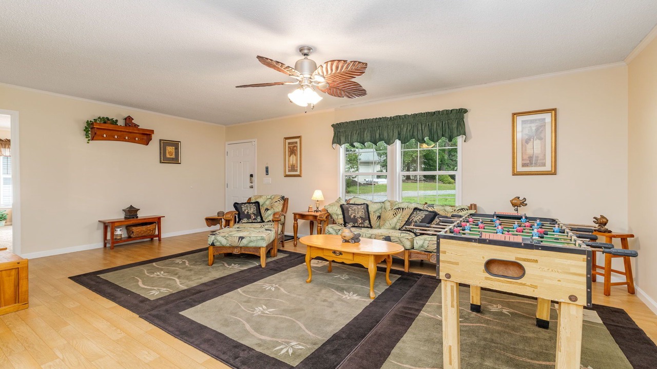 Photo of Bedroom in Moratuck Manor