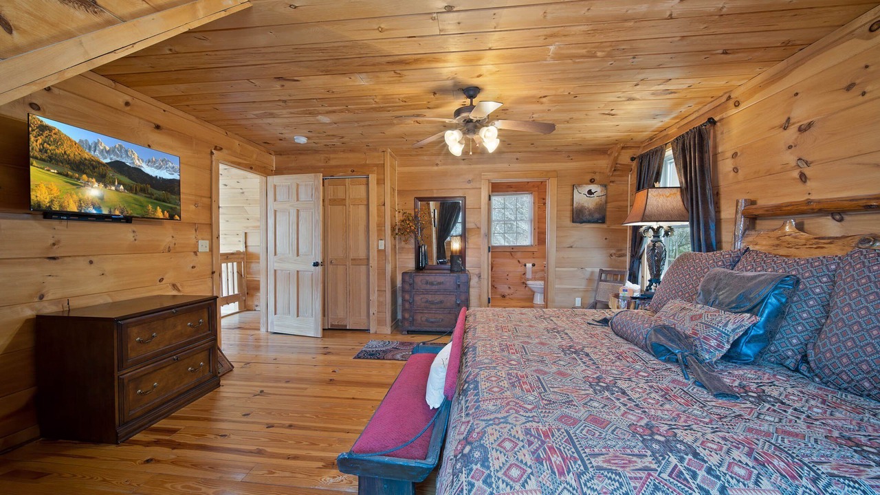 Photo of Bathroom in Beech Mountain
