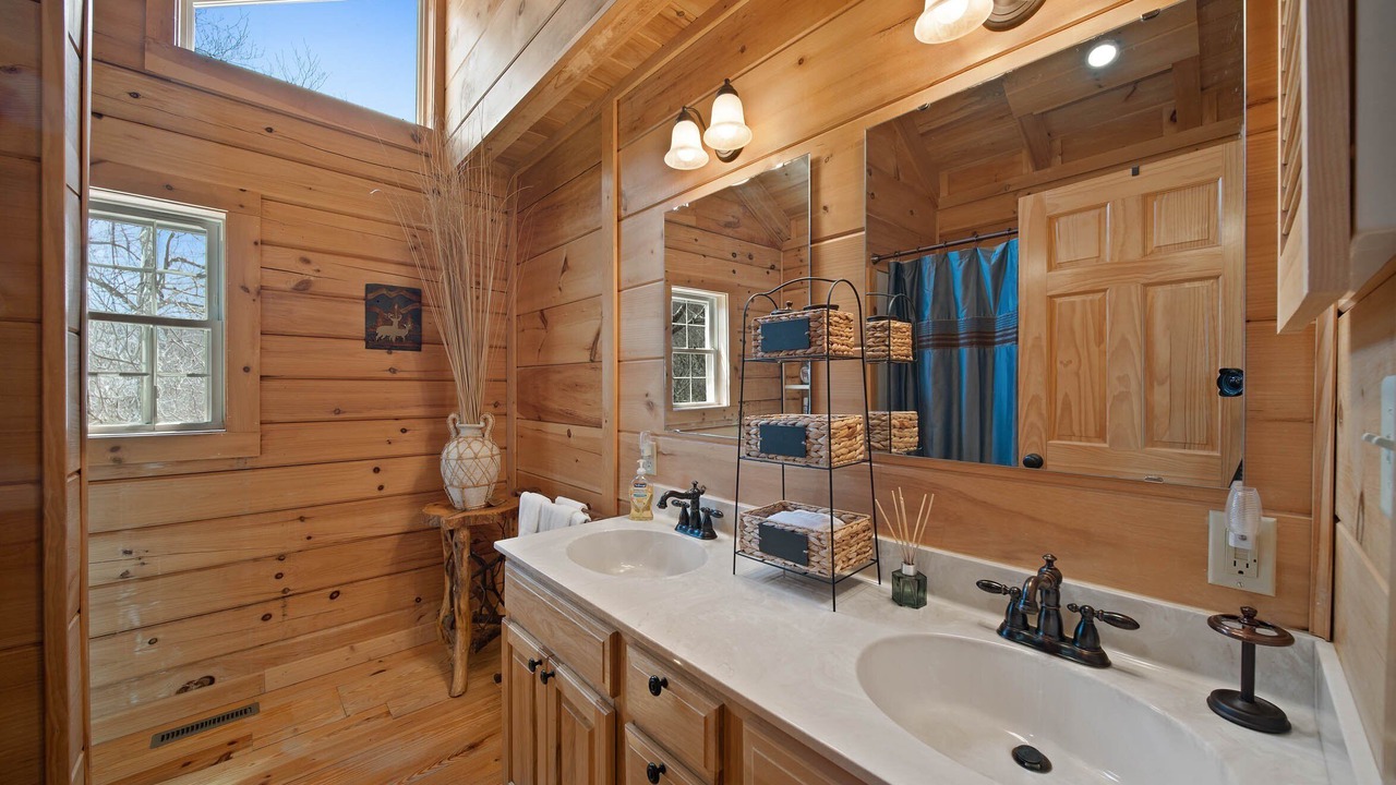 Photo of Bathroom in Beech Mountain