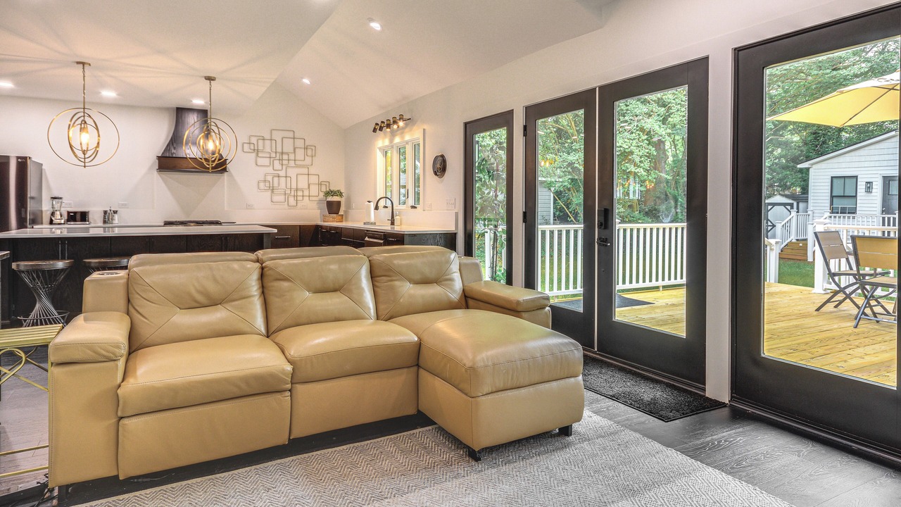 Photo of Livingroom in Lexington