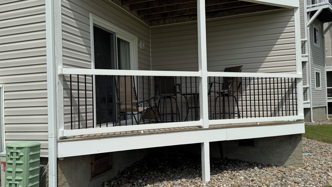Photo of Patio Balcony in Minnesott Beach