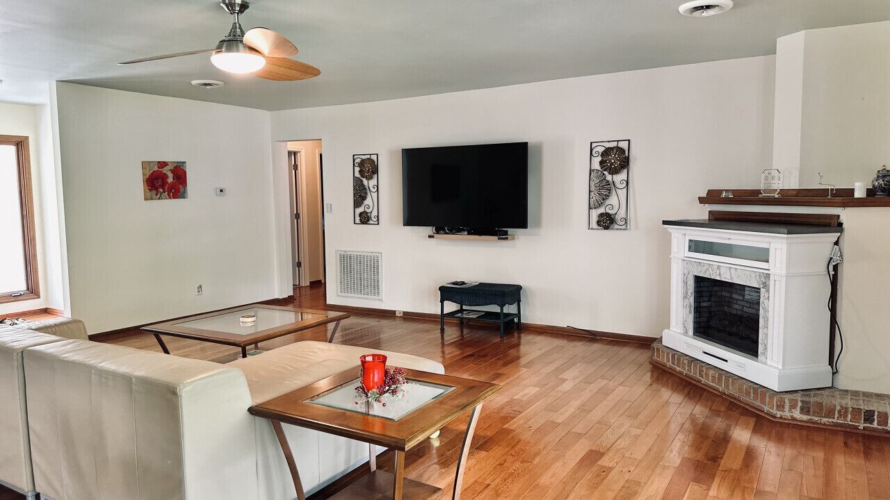 Photo of Livingroom in Newport