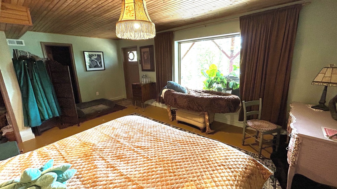 Photo of Bedroom in Burnsville