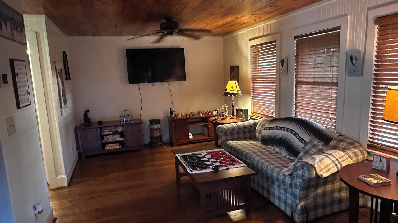 Photo of Livingroom in Lexington
