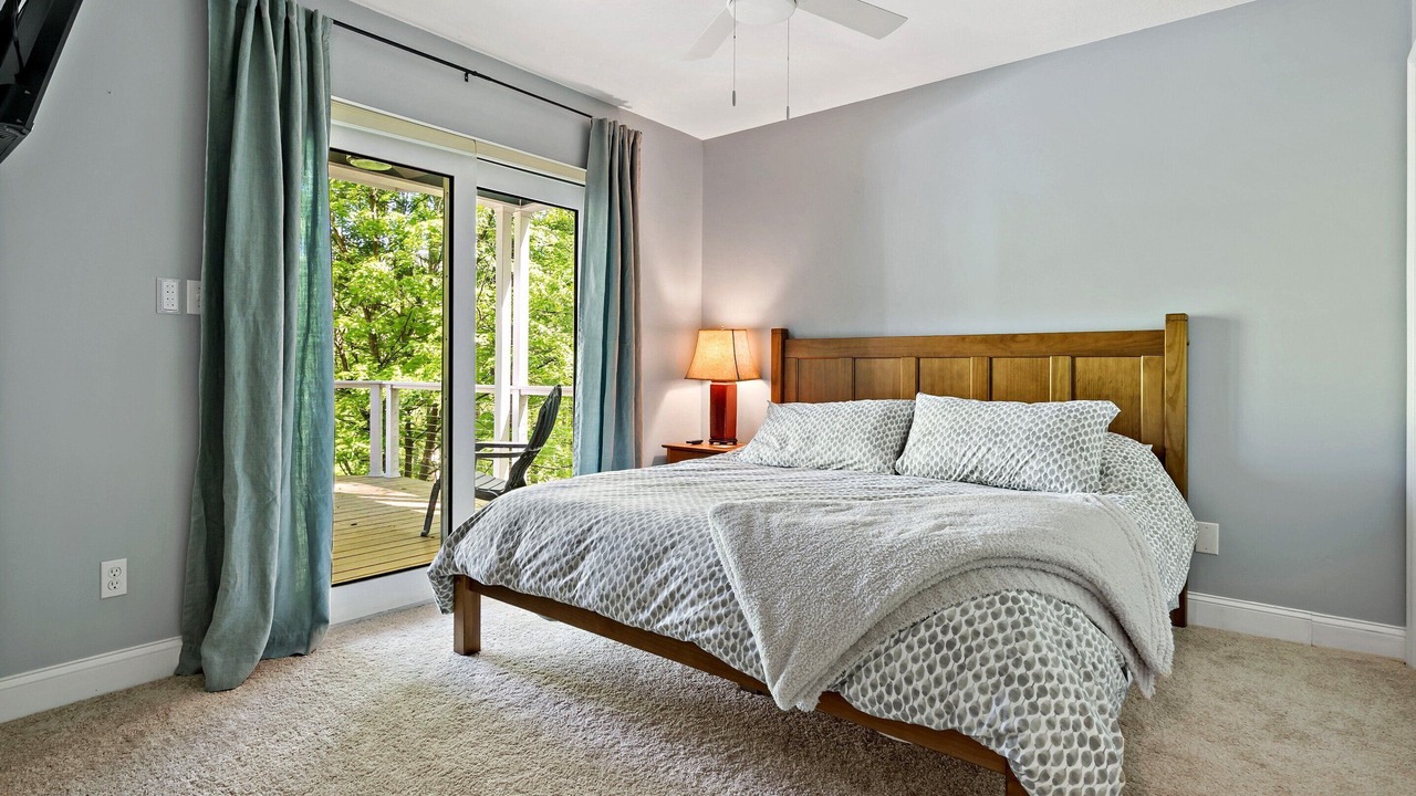 Photo of Bedroom in Frank
