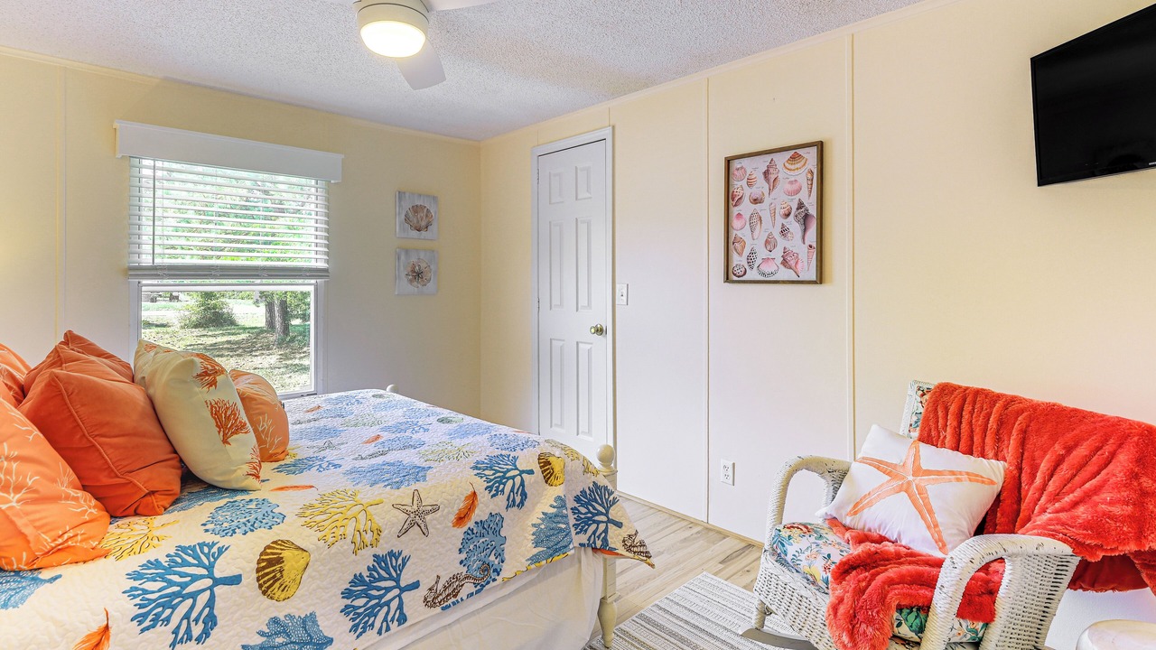 Photo of Bedroom in Harkers Island