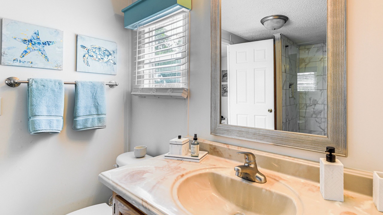 Photo of Bathroom in Harkers Island