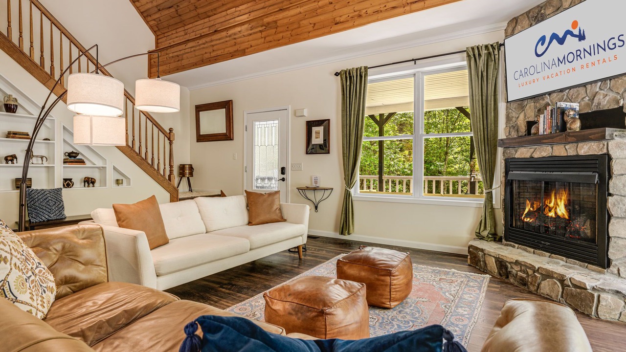 Photo of Livingroom in Hendersonville