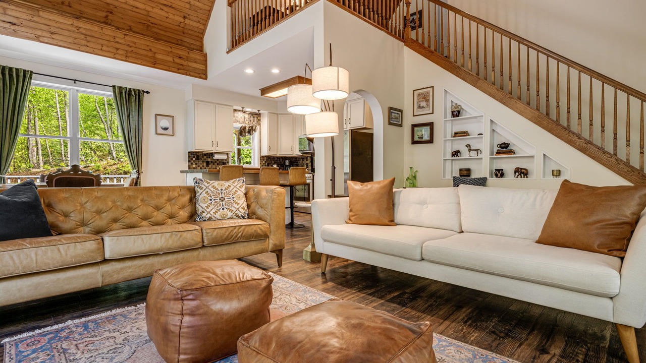 Photo of Livingroom in Hendersonville