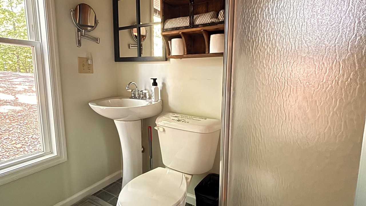 Photo of Bathroom in Gumberry