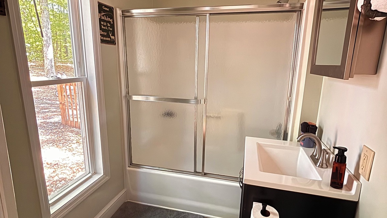 Photo of Bathroom in Gumberry