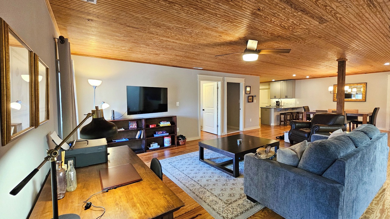 Photo of Livingroom in New Bern