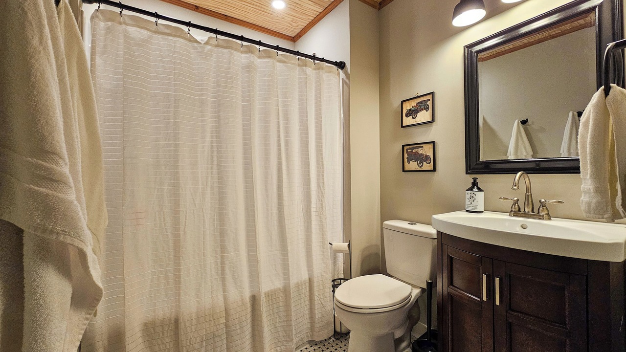Photo of Bathroom in New Bern