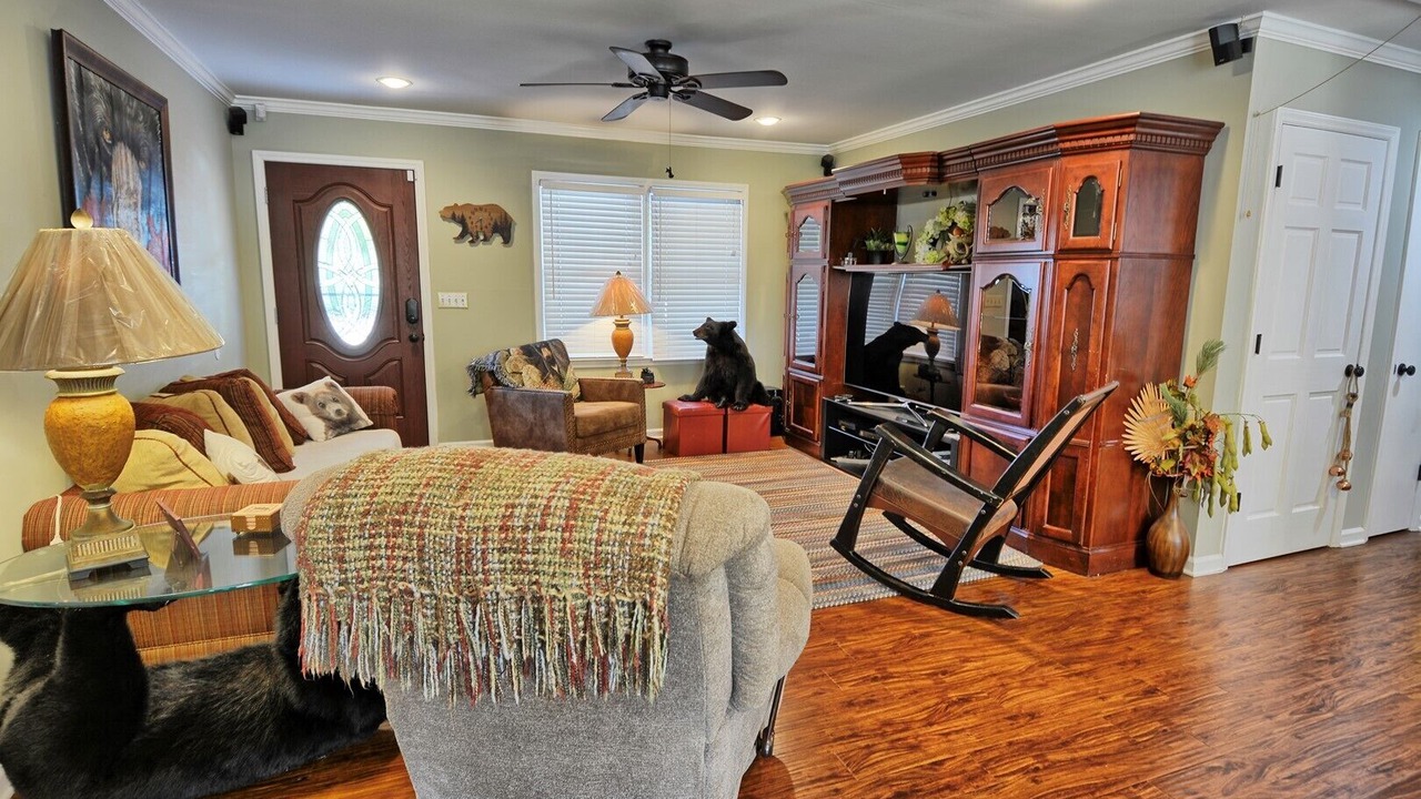 Photo of Livingroom in Crumpler