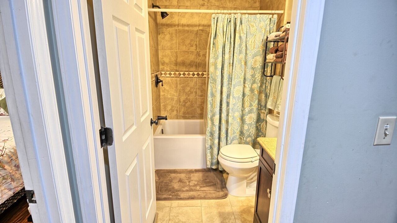 Photo of Bathroom in Crumpler