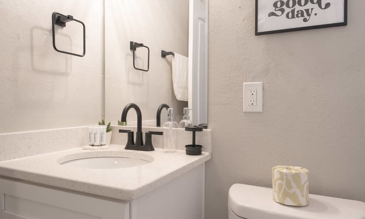 Photo of Bathroom in East Ocean View
