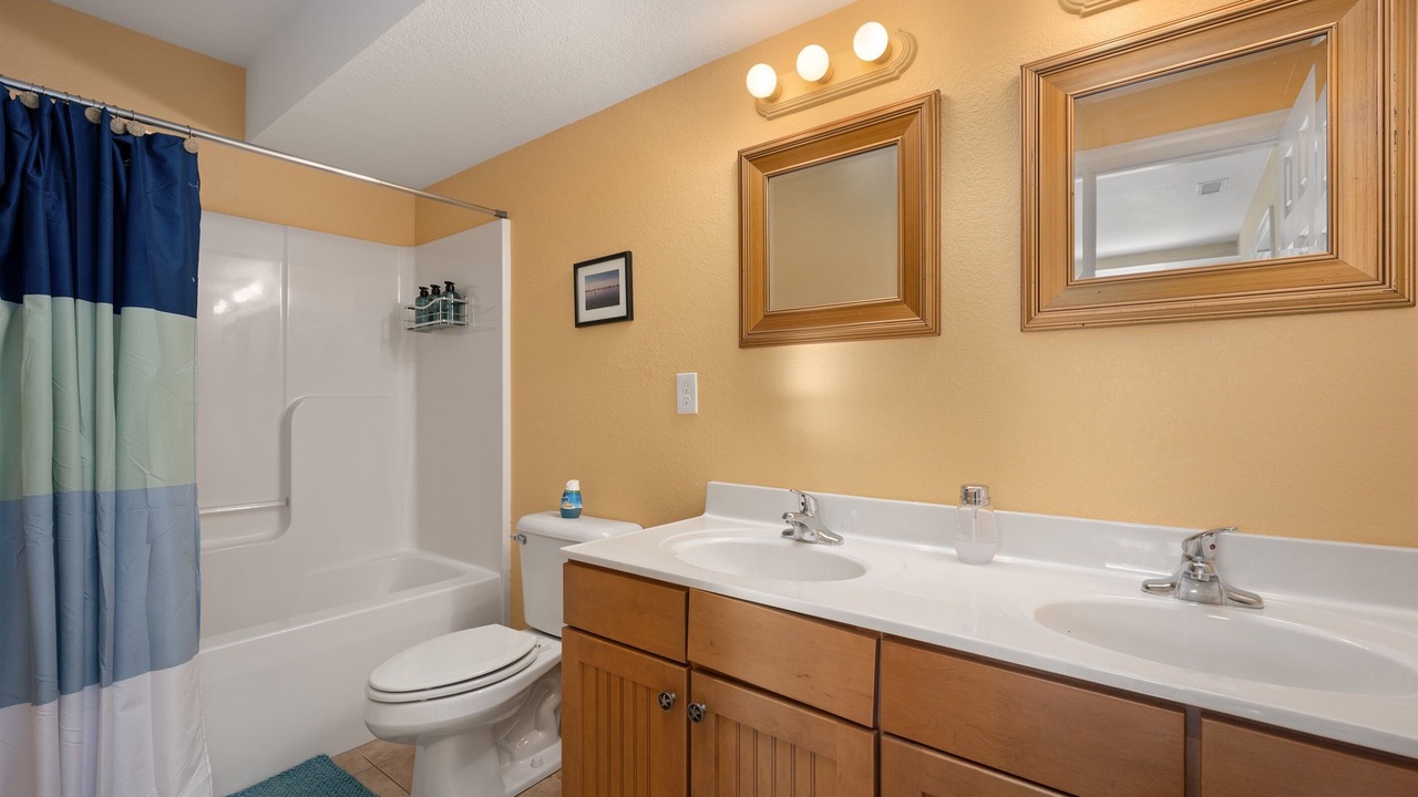 Photo of Bathroom in Sea Scape