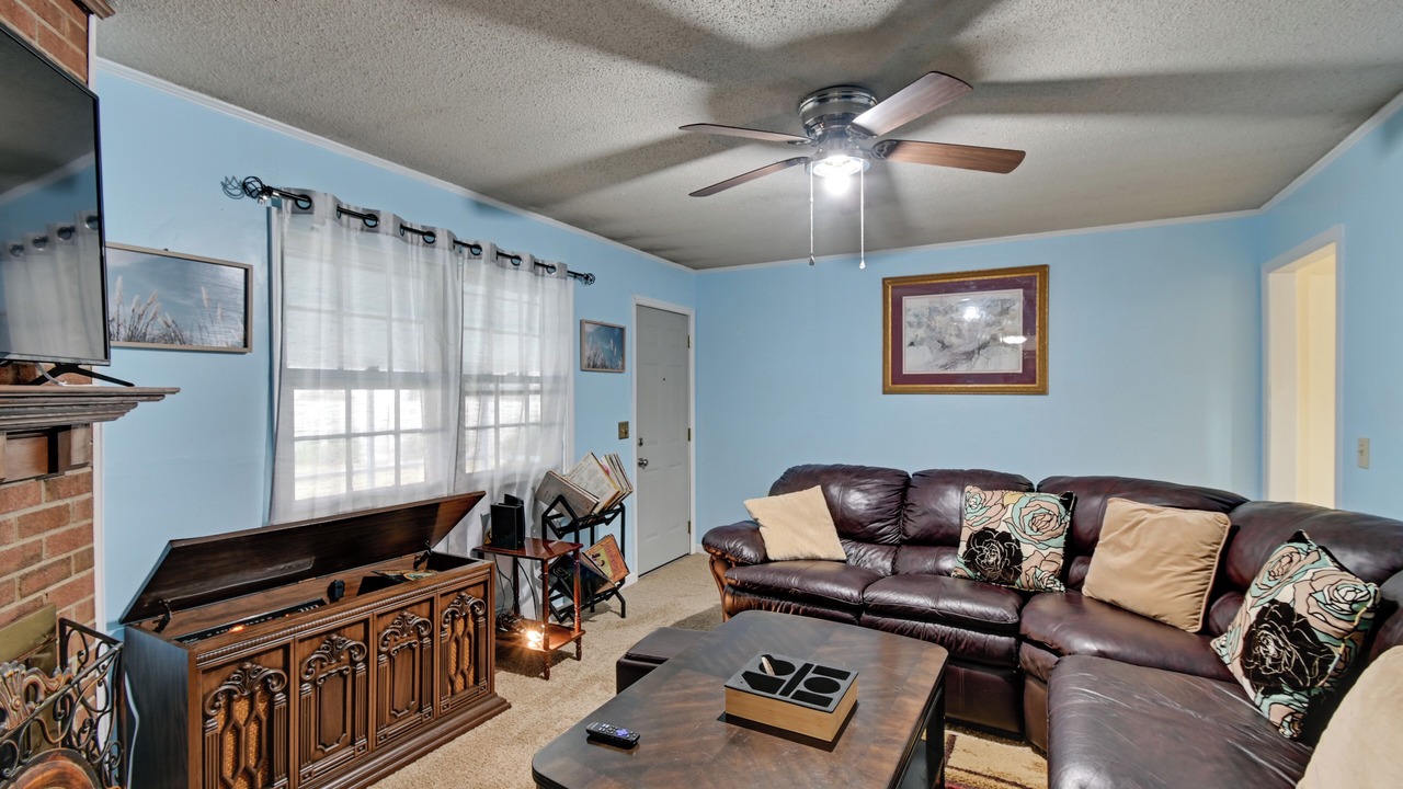 Photo of Livingroom in Westover
