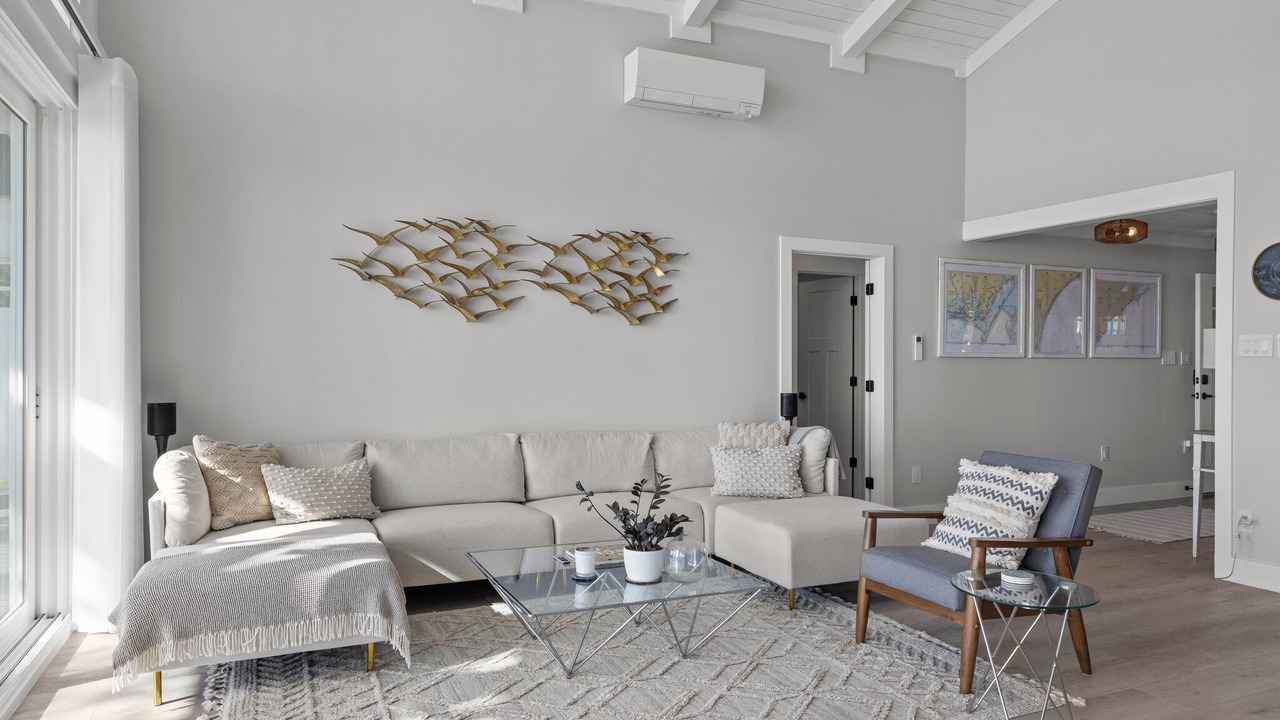 Photo of Livingroom in Newport