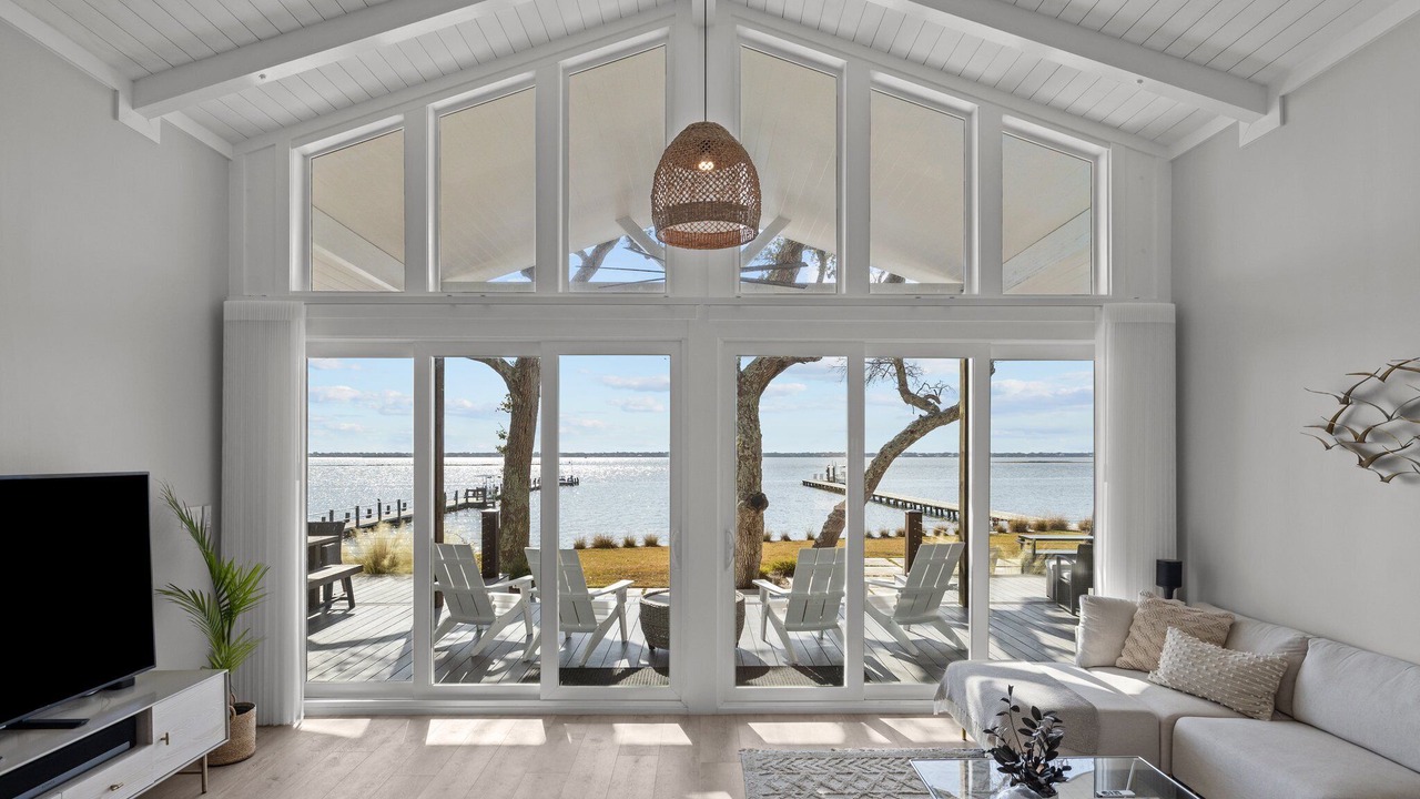 Photo of Livingroom in Newport