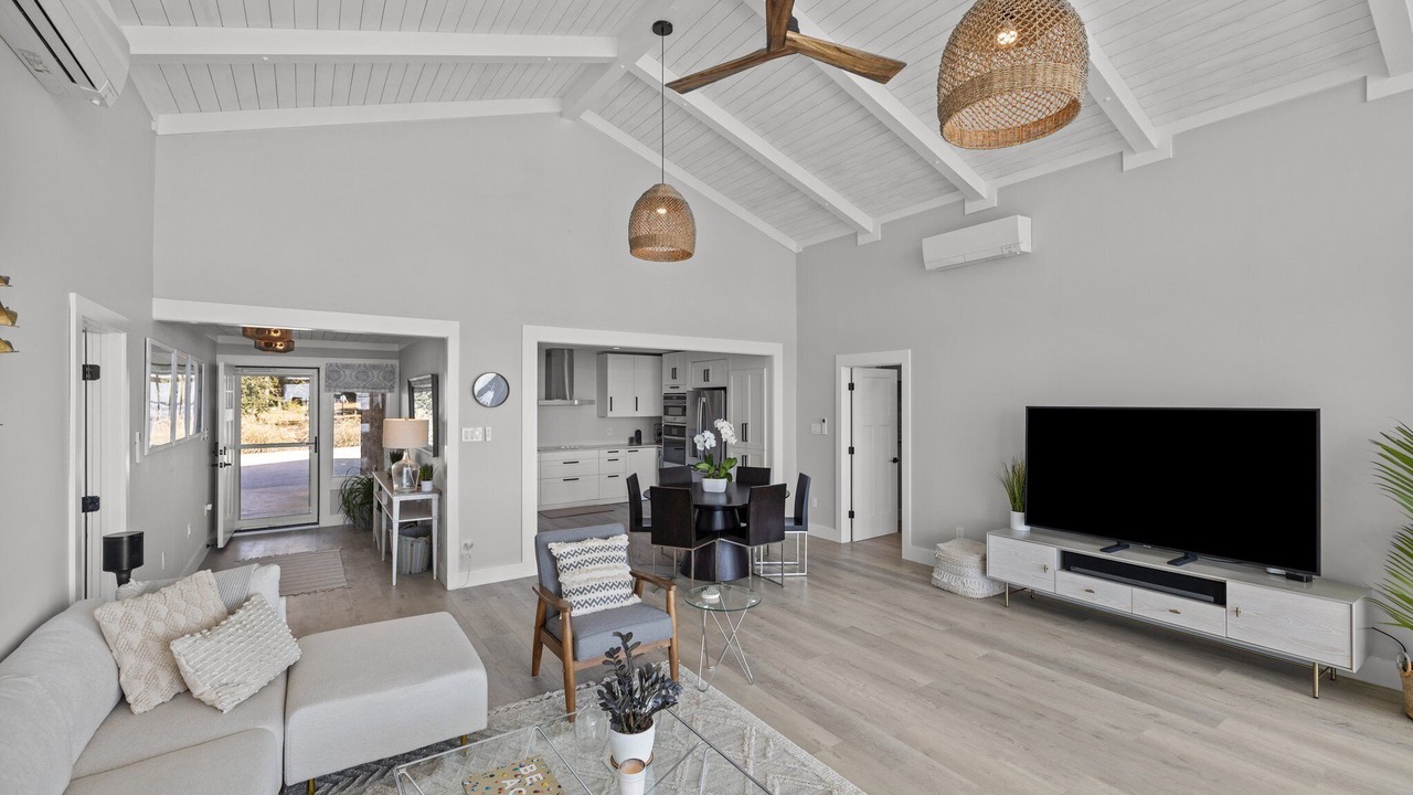 Photo of Livingroom in Newport