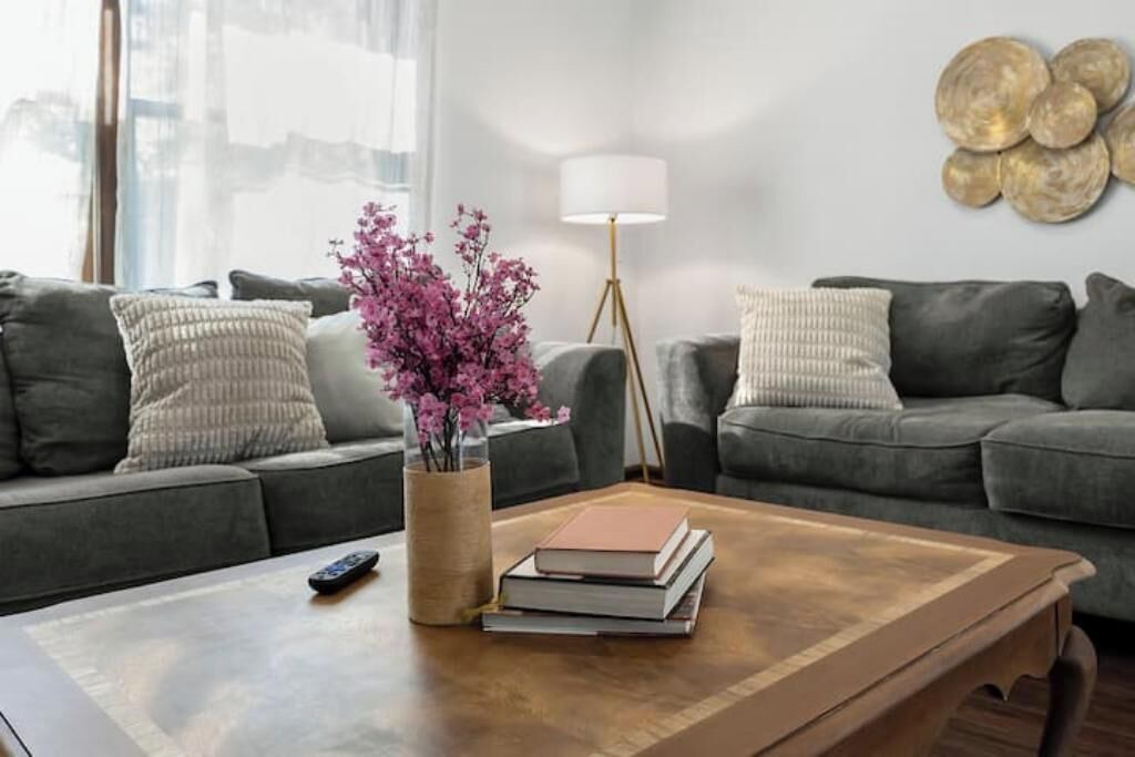 Photo of Livingroom in Southeast Raleigh
