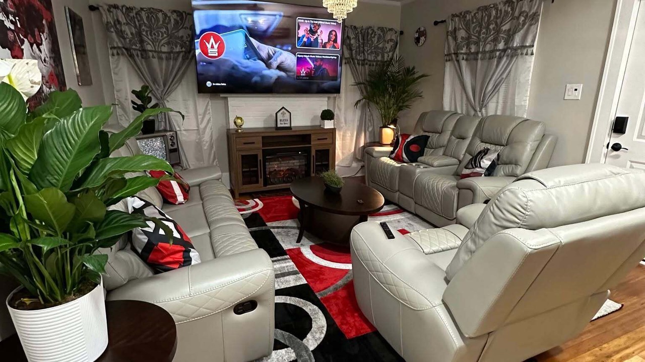 Photo of Livingroom in Winston - Salem