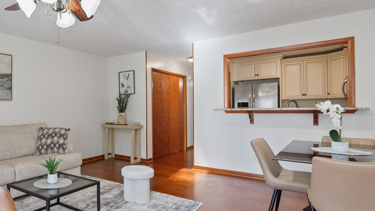 Photo of Livingroom in Terry Sanford