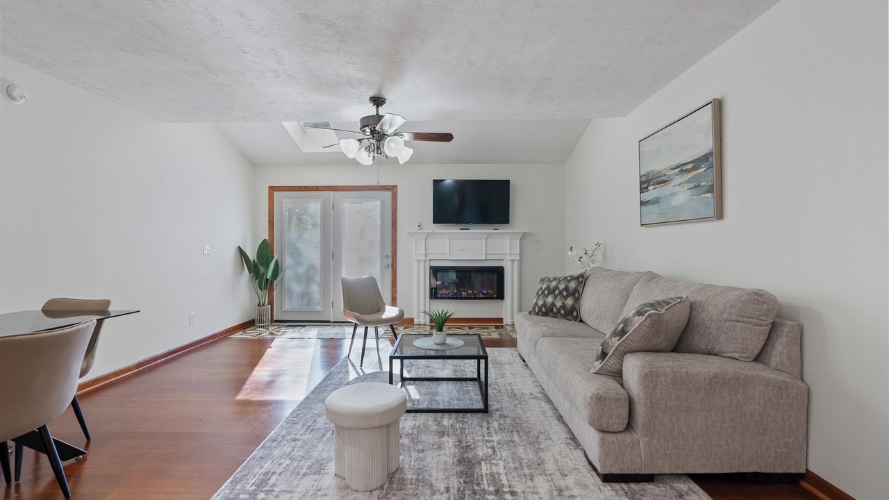 Photo of Livingroom in Terry Sanford