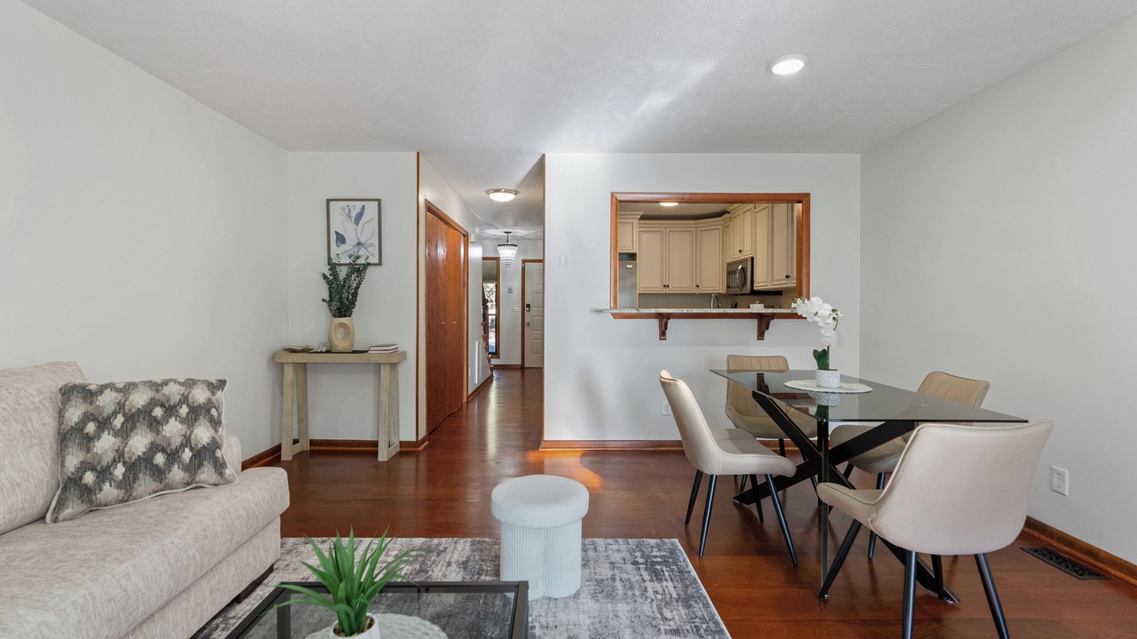 Photo of Livingroom in Terry Sanford