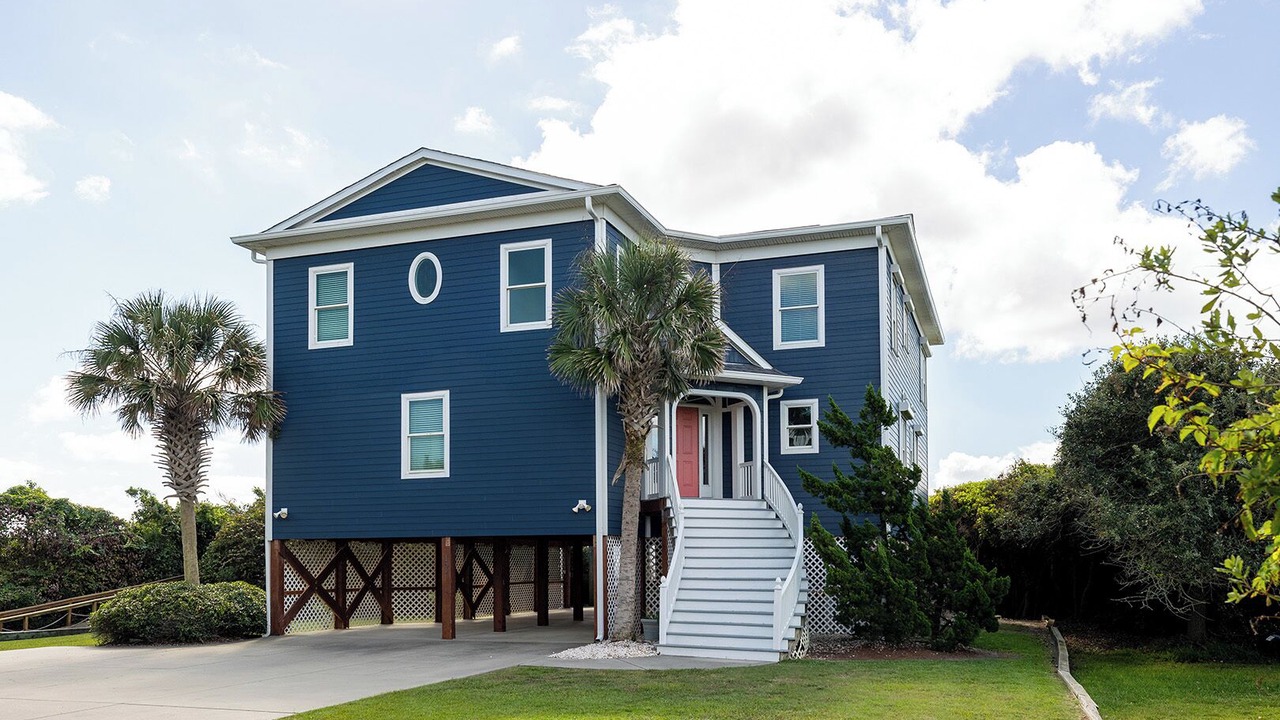 Photo of Others in Pine Knoll Shores