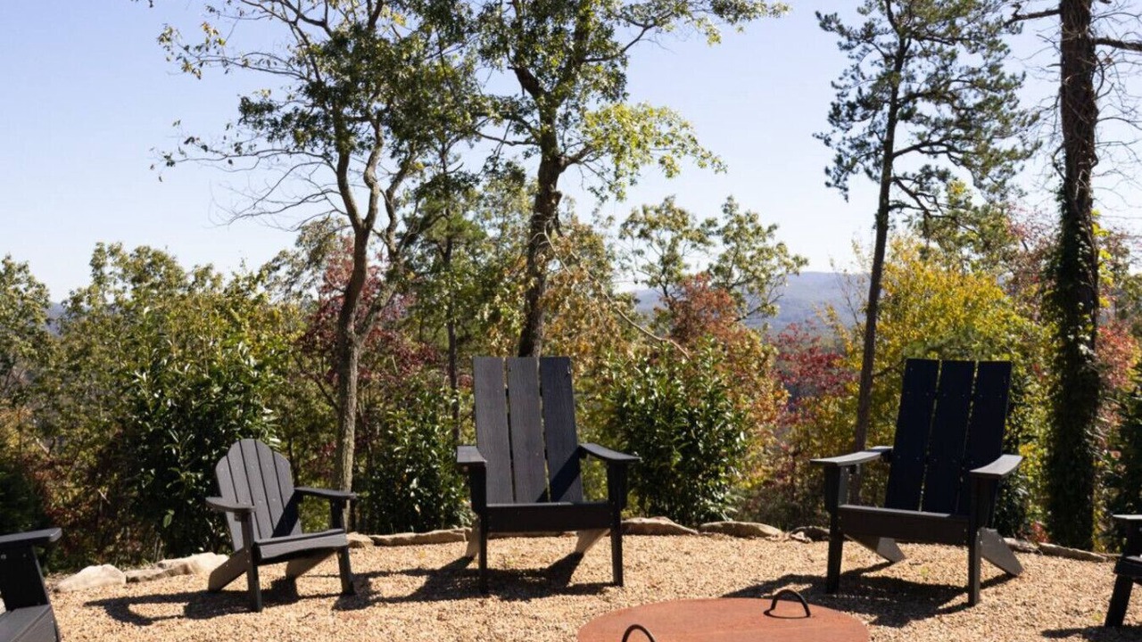 Photo of Outdoor in Mills River