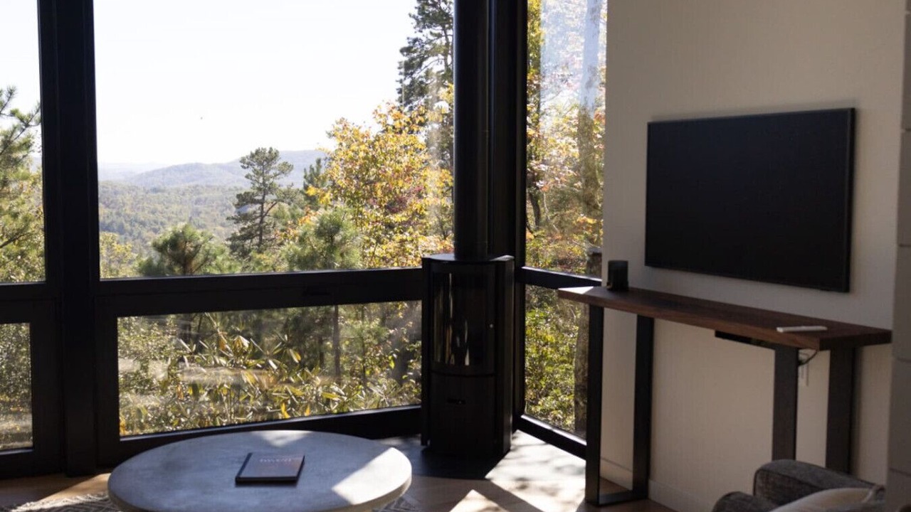 Photo of Livingroom in Mills River
