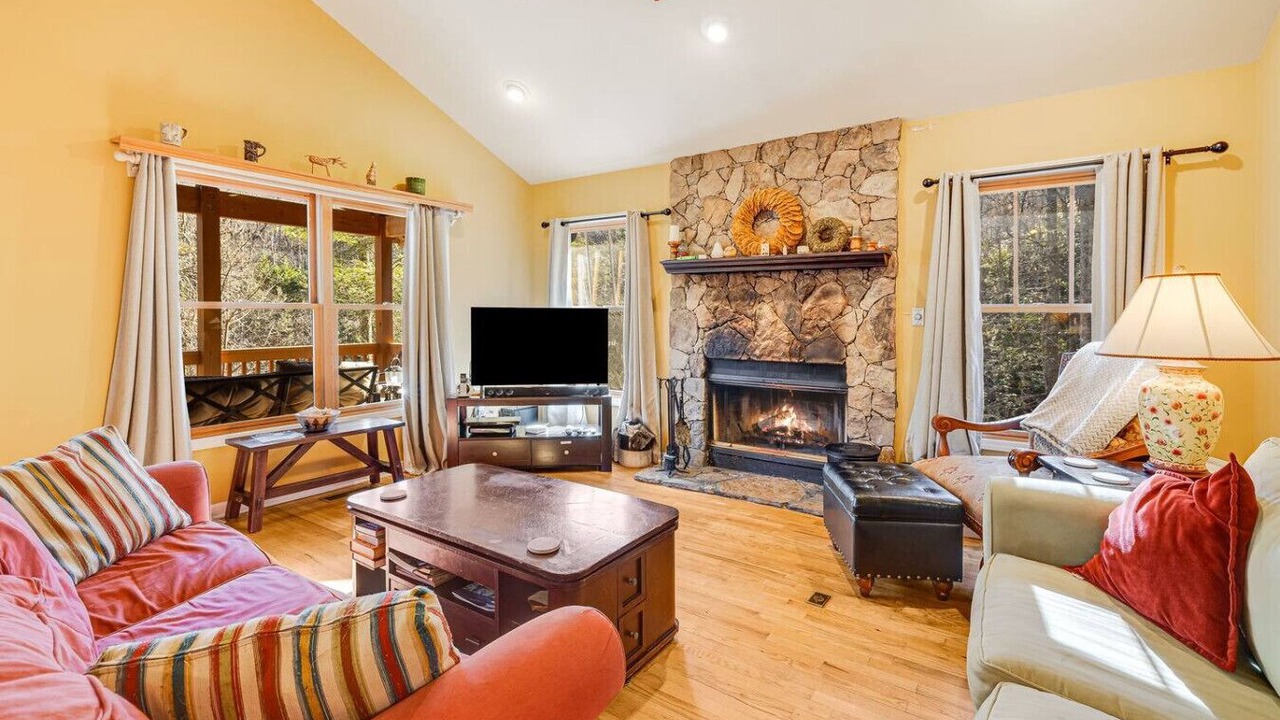 Photo of Livingroom in Brevard