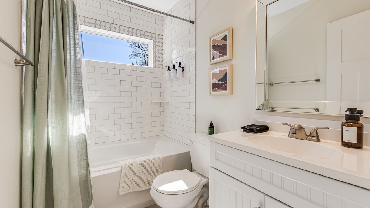 Photo of Bathroom in Oakley