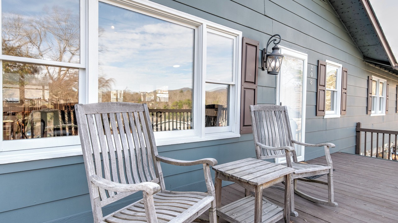 Photo of Patio Balcony in Black Mountain