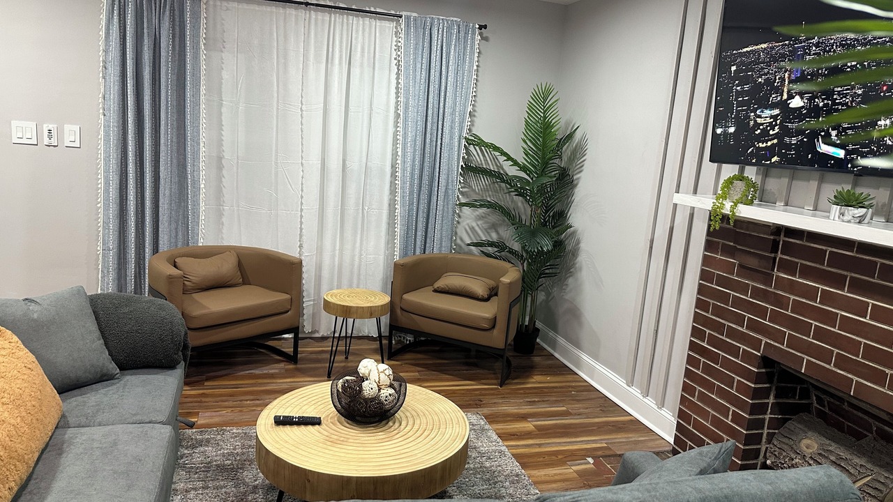 Photo of Livingroom in Winston - Salem