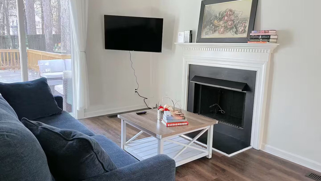 Photo of Livingroom in Holly Springs