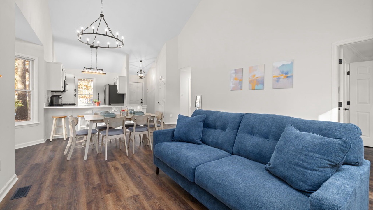 Photo of Livingroom in Holly Springs