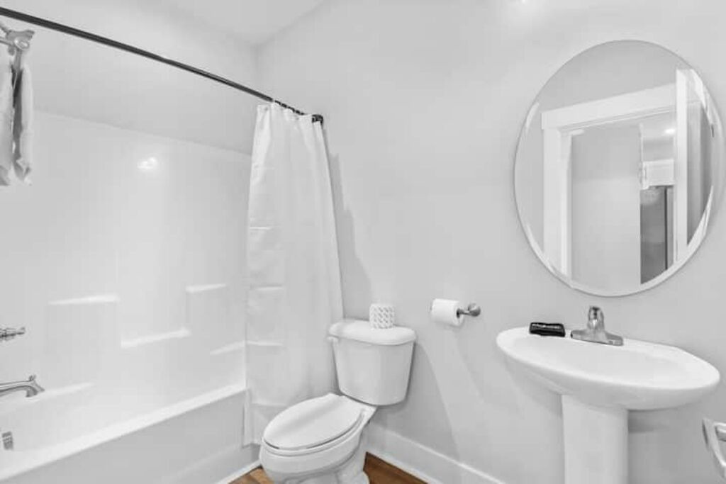 Photo of Bathroom in Nashboro Village