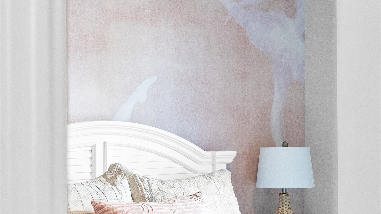 Photo of Bedroom in McCutcheon Field