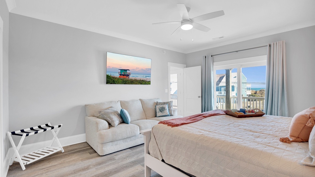 Photo of Bedroom in McCutcheon Field