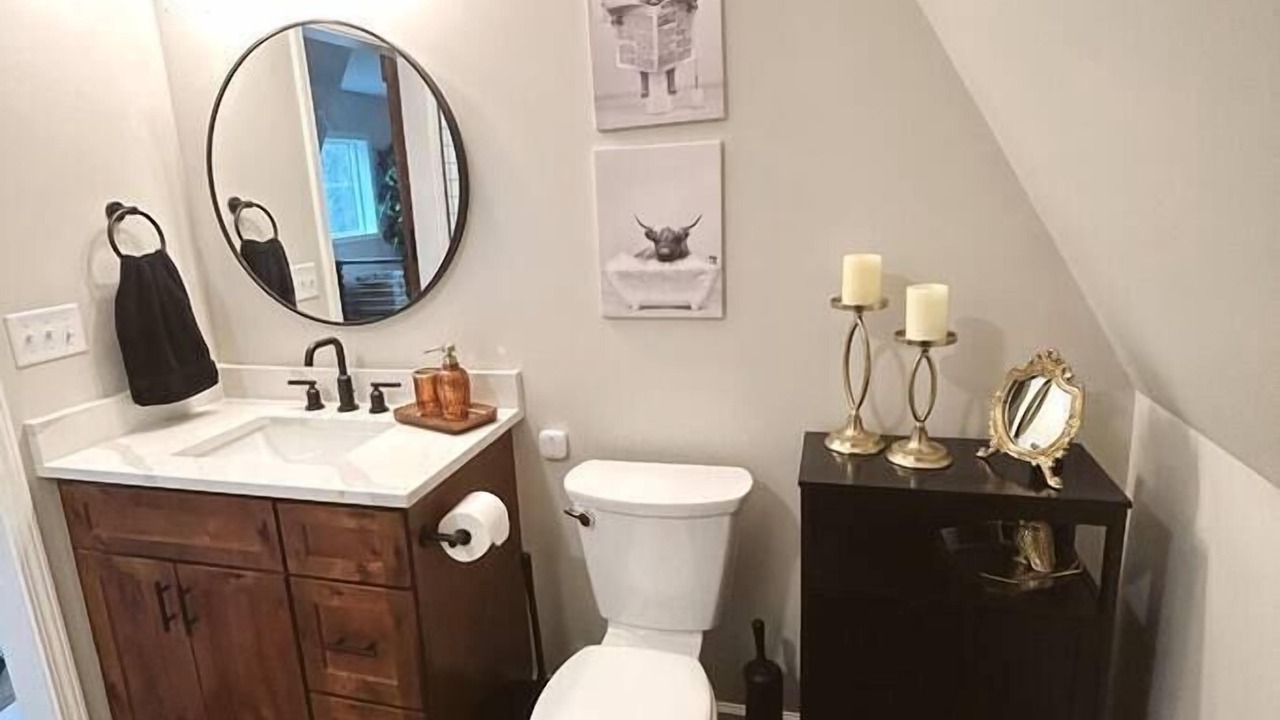 Photo of Bathroom in Flat Rock