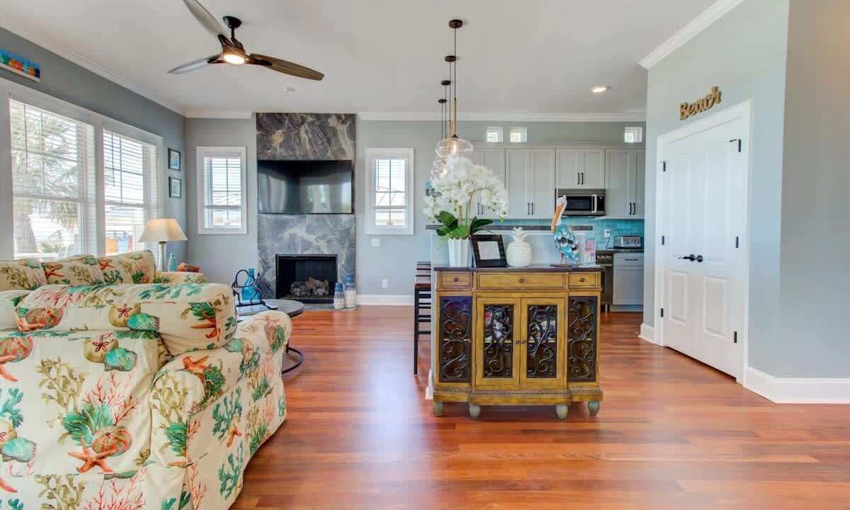 Photo of Livingroom in North Carolina Coast