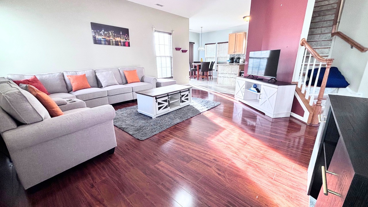 Photo of Livingroom in Prosperity Church Road