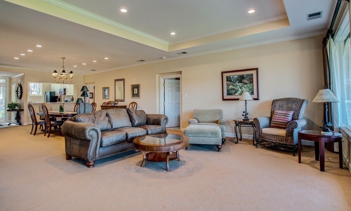 Photo of Livingroom in Chapel Hill