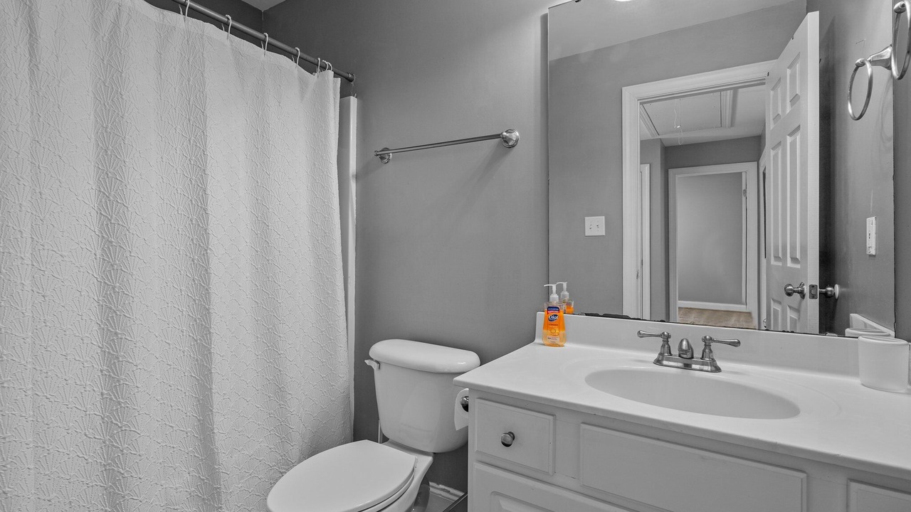 Photo of Bathroom in Kipling