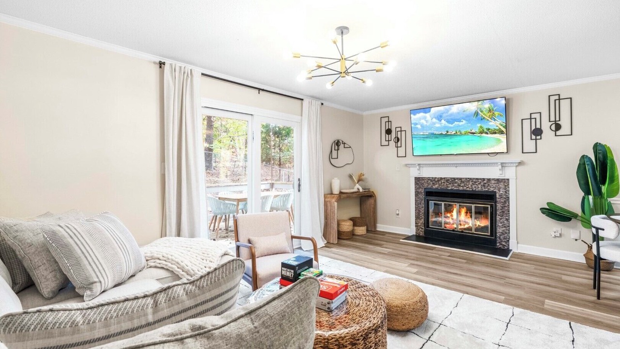 Photo of Livingroom in Southwest Raleigh