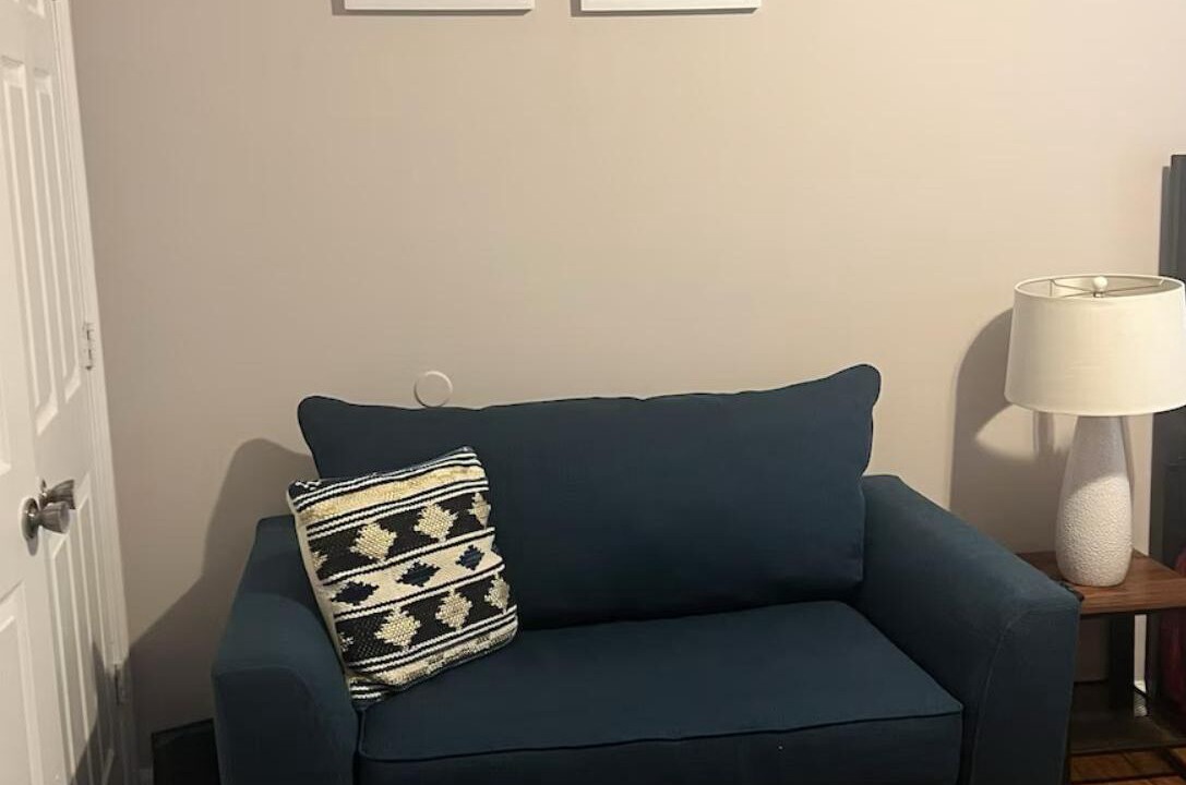 Photo of Livingroom in Burlington
